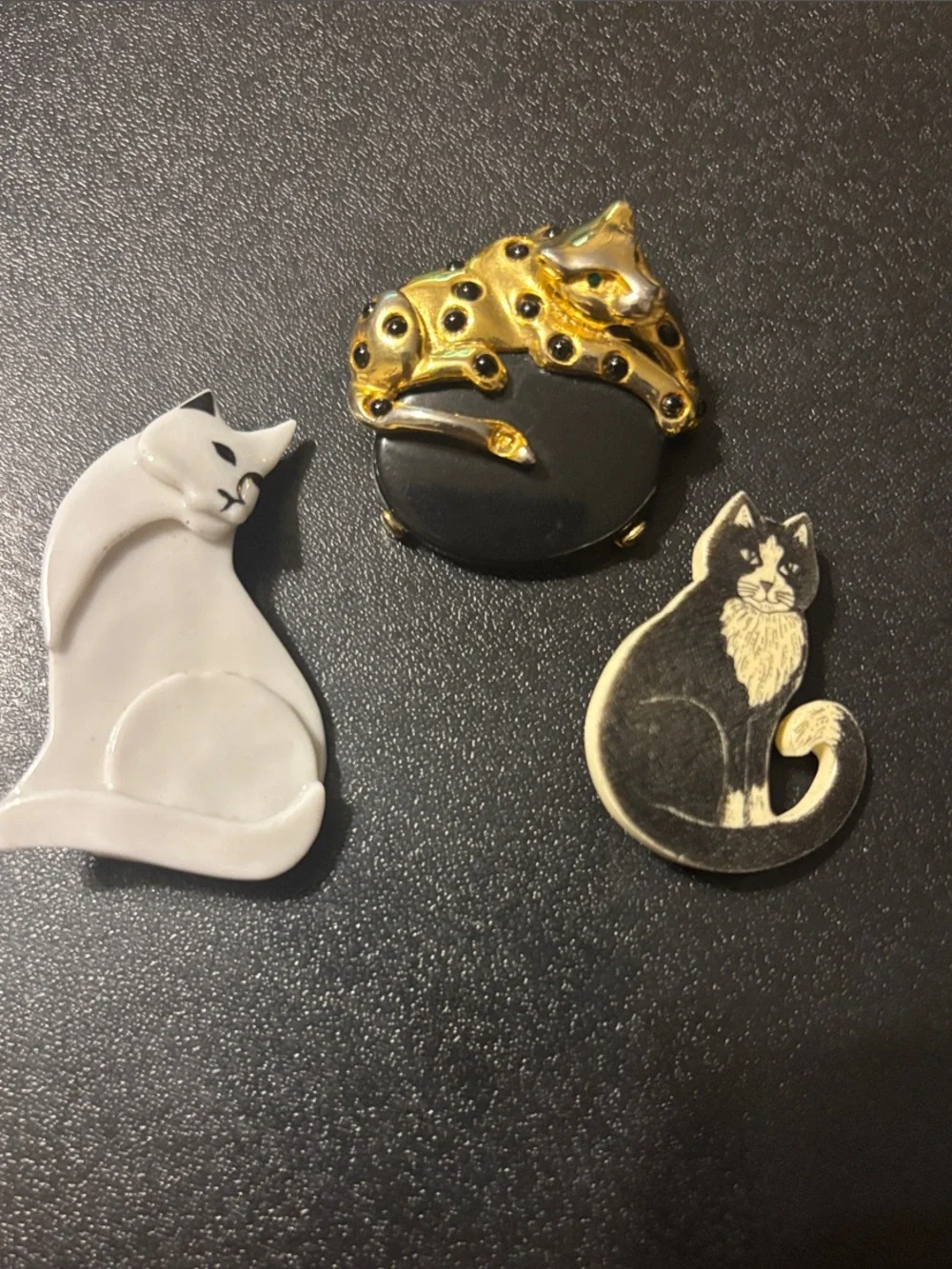 Vintage Cat Brooches , Panther Jaguar, And Tuxedo Cat Jewelry